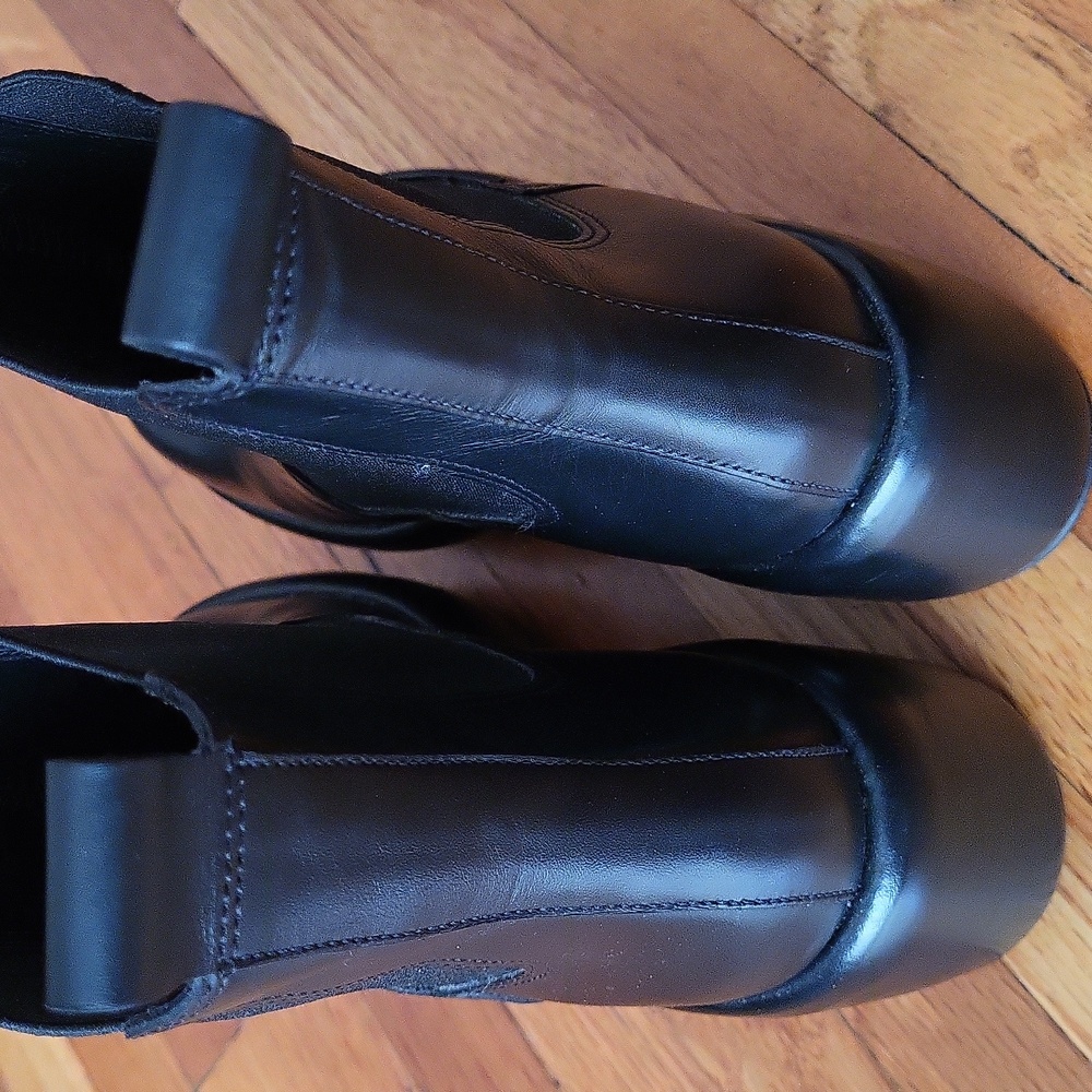 Everlane Puffa Boots - Picture 6 of 8